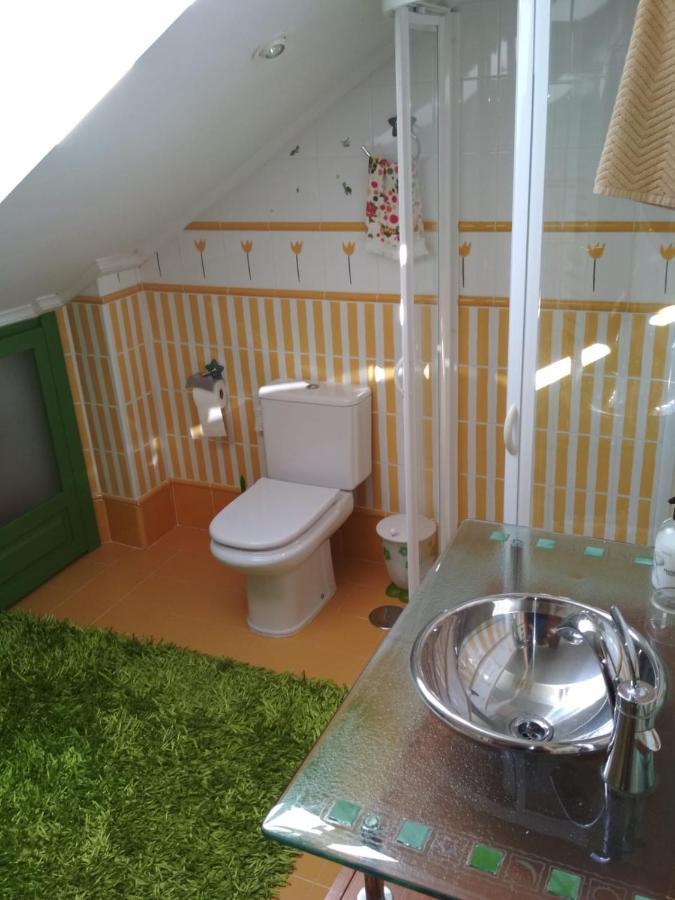 Alojamientos Marte Habitacion Con Bano Torrelavega Eksteriør billede