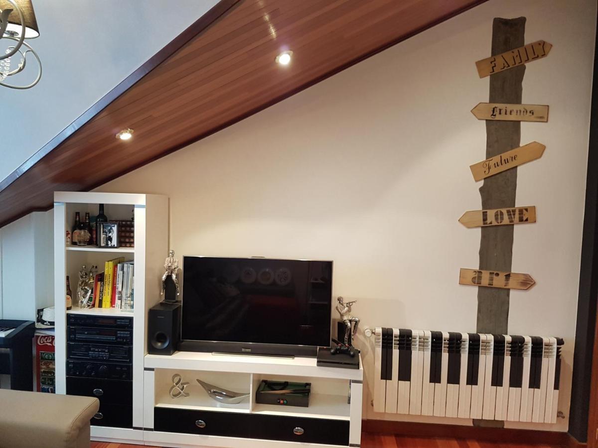 Alojamientos Marte Habitacion Con Bano Torrelavega Eksteriør billede